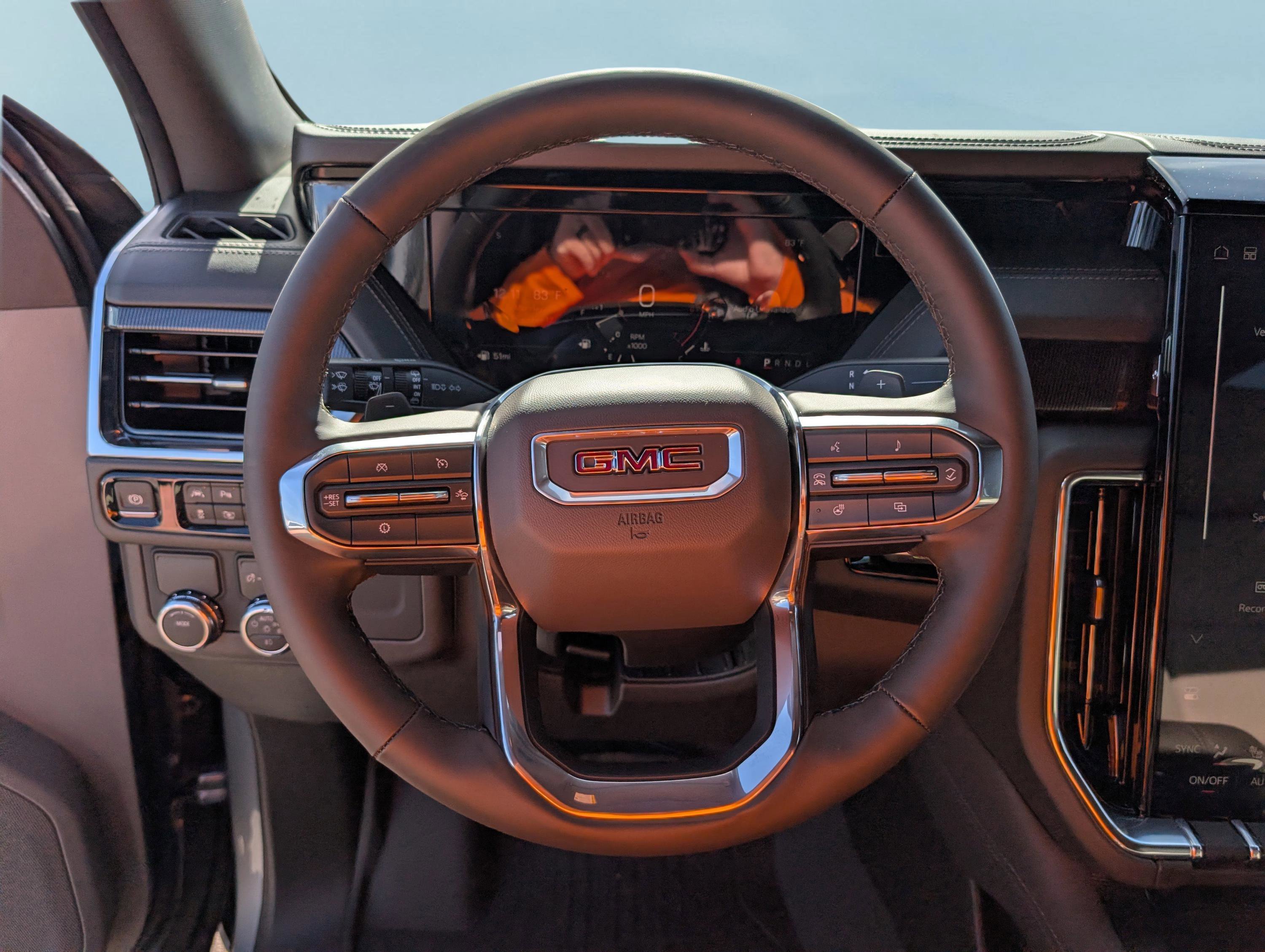 New 2026 GMC Yukon XL Elevation image 20