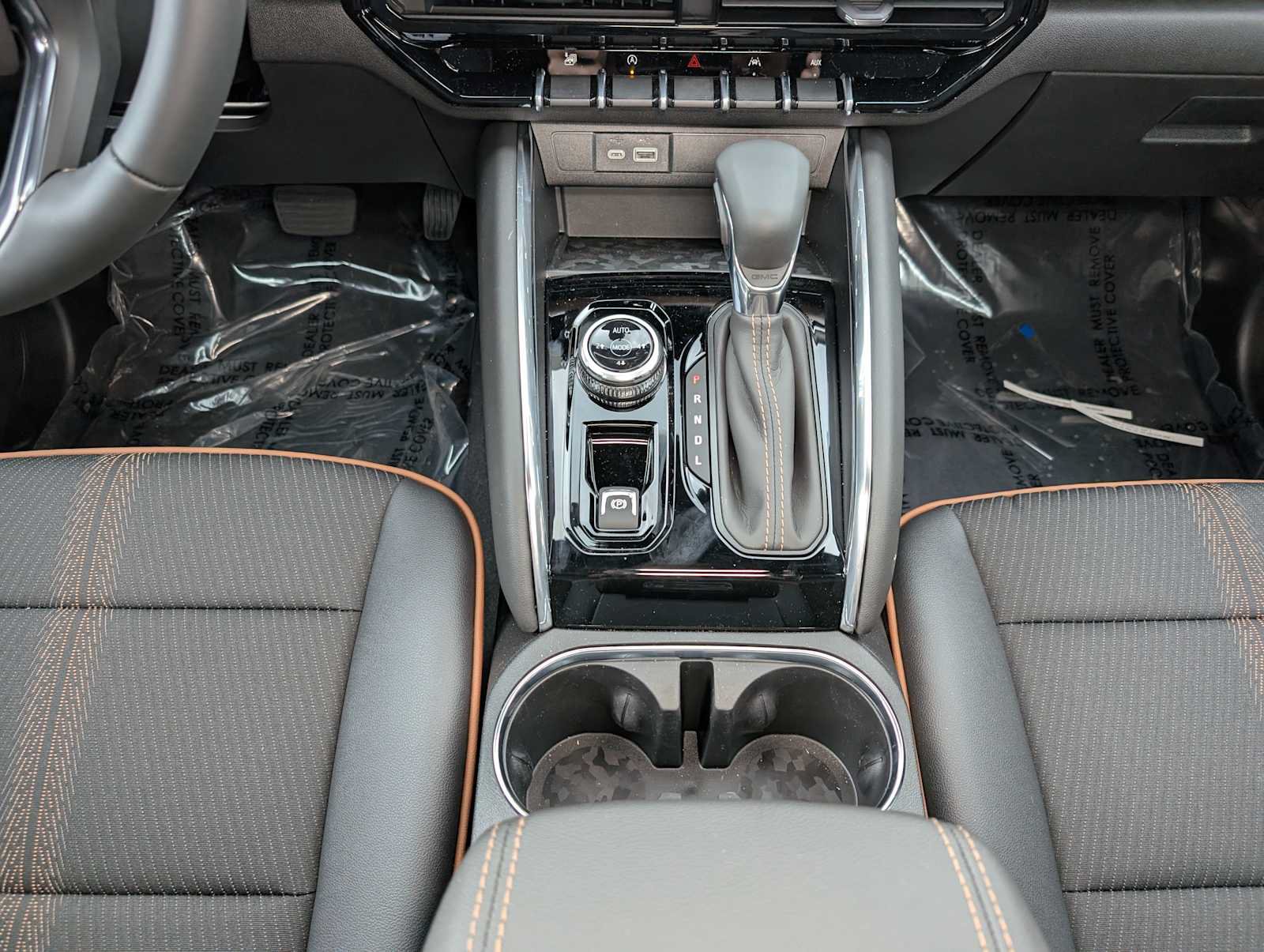 New 2026 GMC Canyon AT4 AWD/4WD image 13