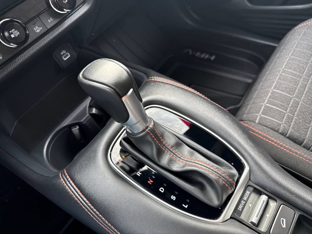Certified 2025 Honda HR-V Sport image 29