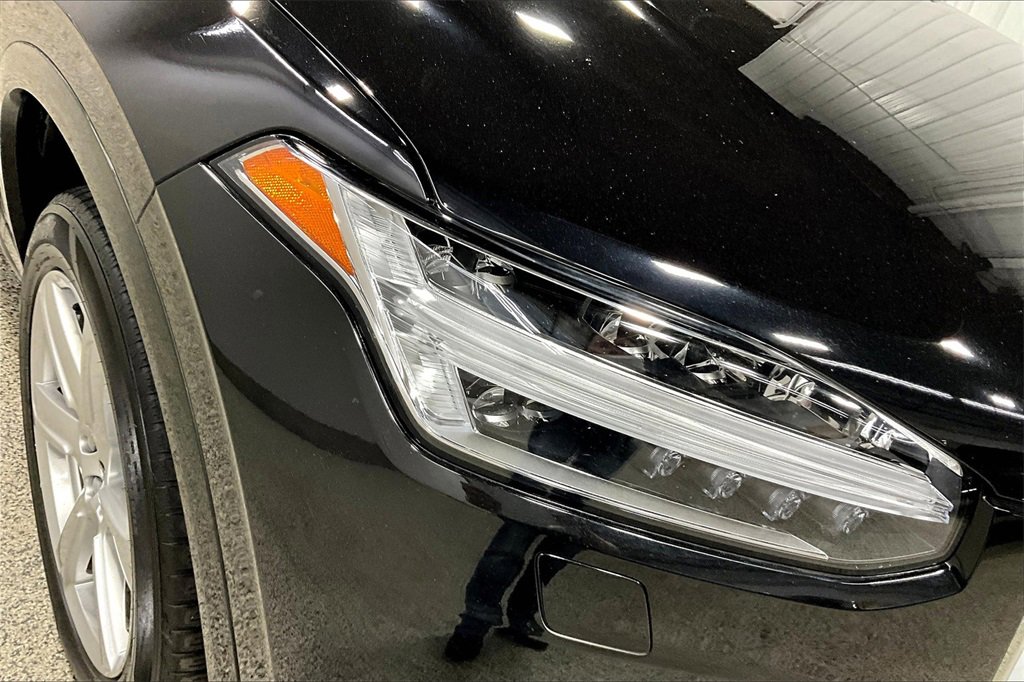Used 2020 Volvo XC90 T6 Momentum image 31