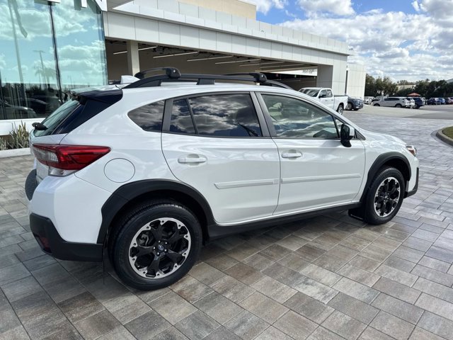 Used 2022 Subaru Crosstrek 2.0i Premium w/ Moonroof Package image 2
