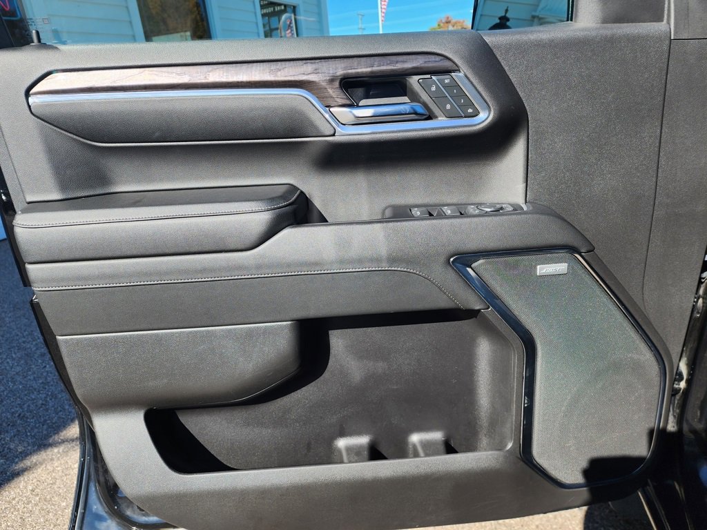 Certified 2024 Chevrolet Silverado 1500 LTZ w/ Technology Package image 25