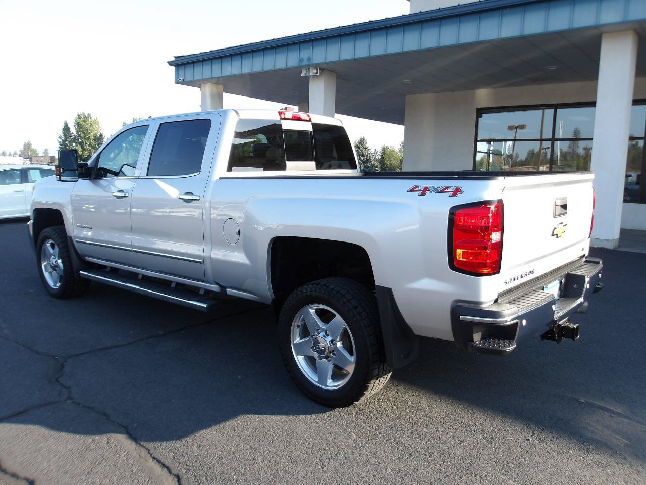 Used 2015 Chevrolet Silverado 2500 LTZ w/ Duramax Plus Package AWD/4WD image 3