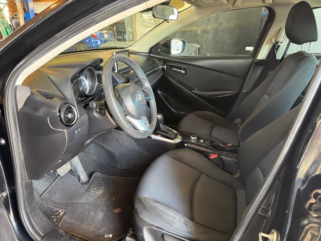 Used 2017 Toyota Yaris iA FWD image 10