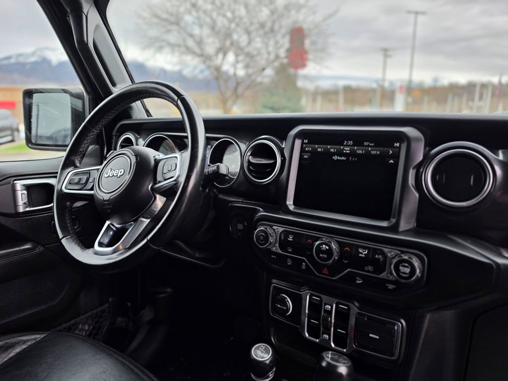 Used 2020 Jeep Wrangler Unlimited Sahara image 17