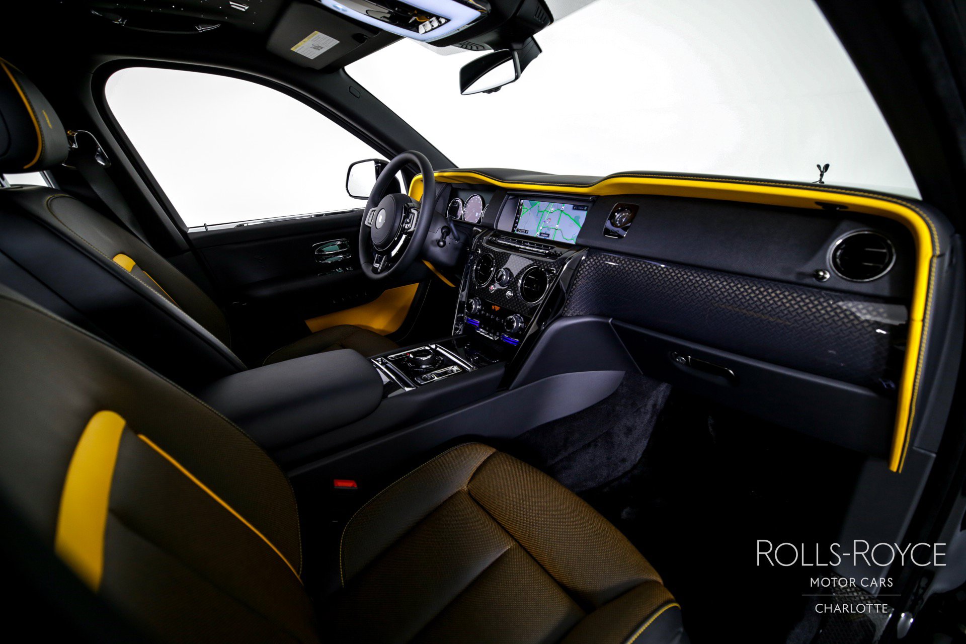 Certified 2024 Rolls-Royce Cullinan Black Badge w/ Dark Exterior Package AWD/4WD image 36