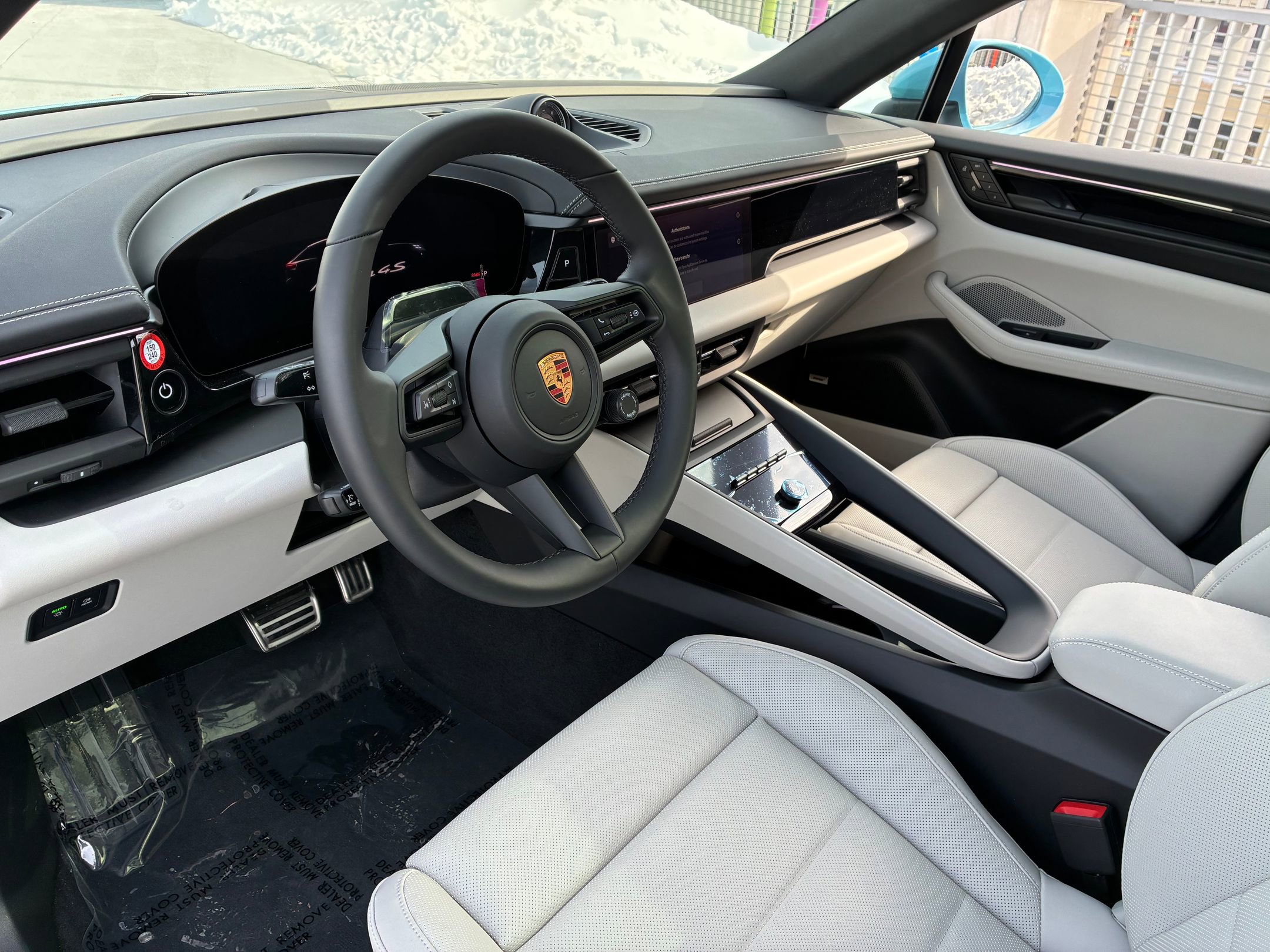 New 2026 Porsche Macan 4S Electric image 4