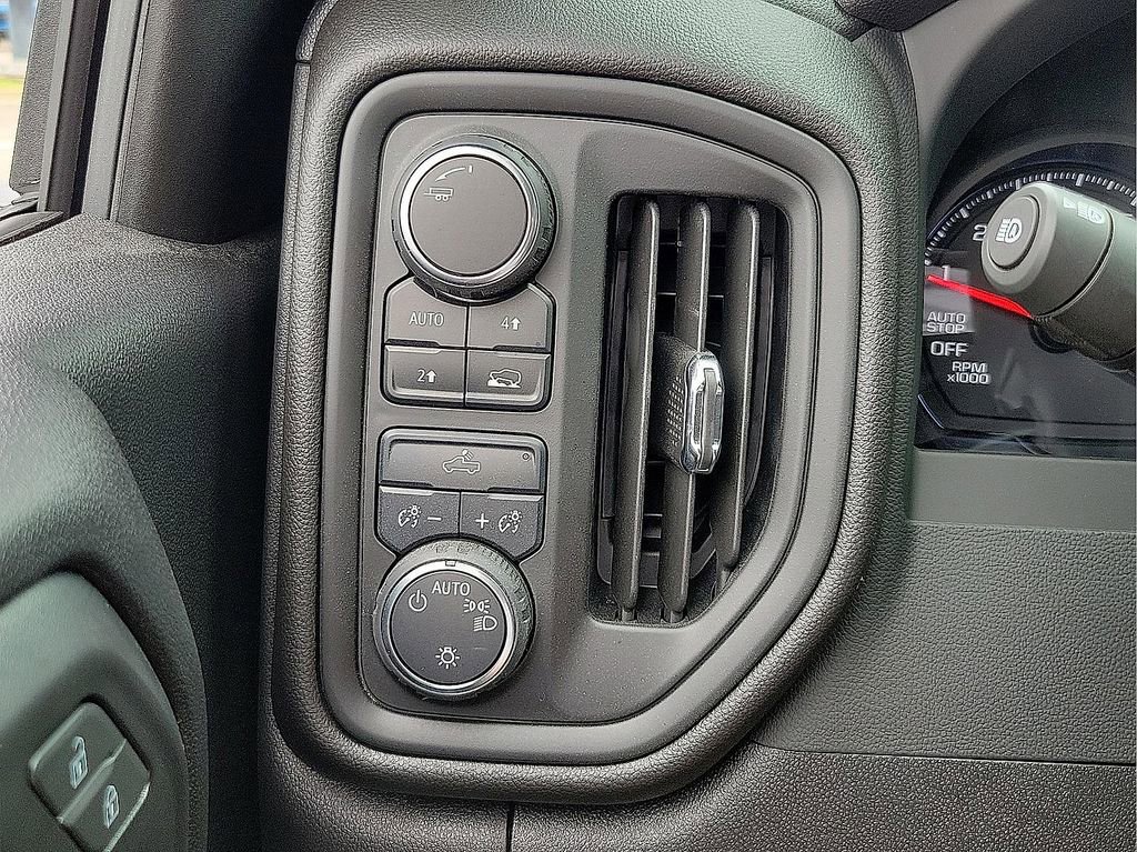 Used 2025 Chevrolet Silverado 1500 Custom w/ LPO, Dark Essentials Package image 14