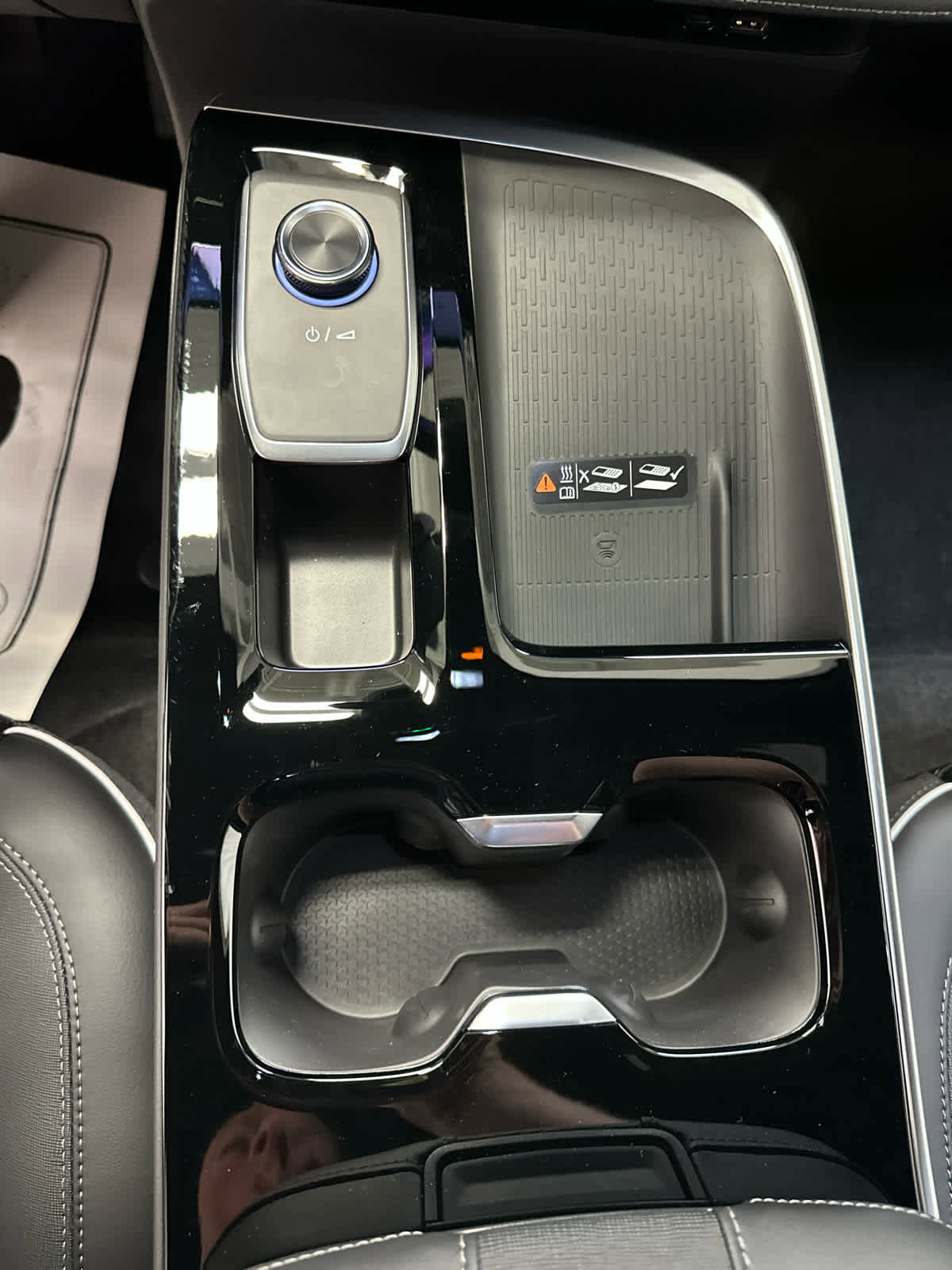 New 2026 Buick Enclave Sport Touring w/ LPO, Floor Liner Package image 17