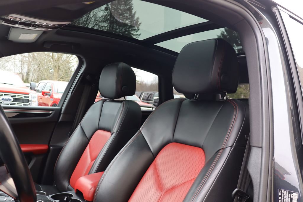 Used 2018 Porsche Macan Sport Edition w/ Driver Memory Package image 4