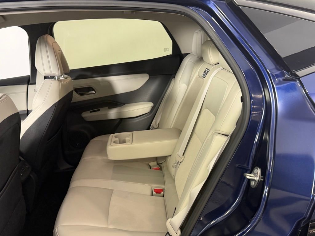 Used 2023 Nissan Ariya AWD image 26