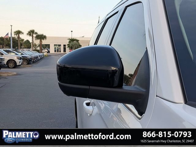 Used 2025 Ford Expedition Active RWD image 11