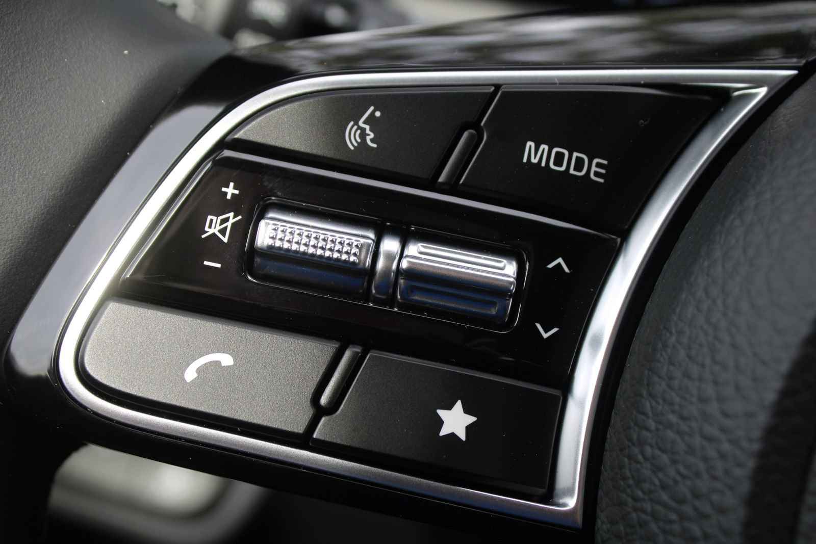 New 2026 Kia Seltos EX image 26