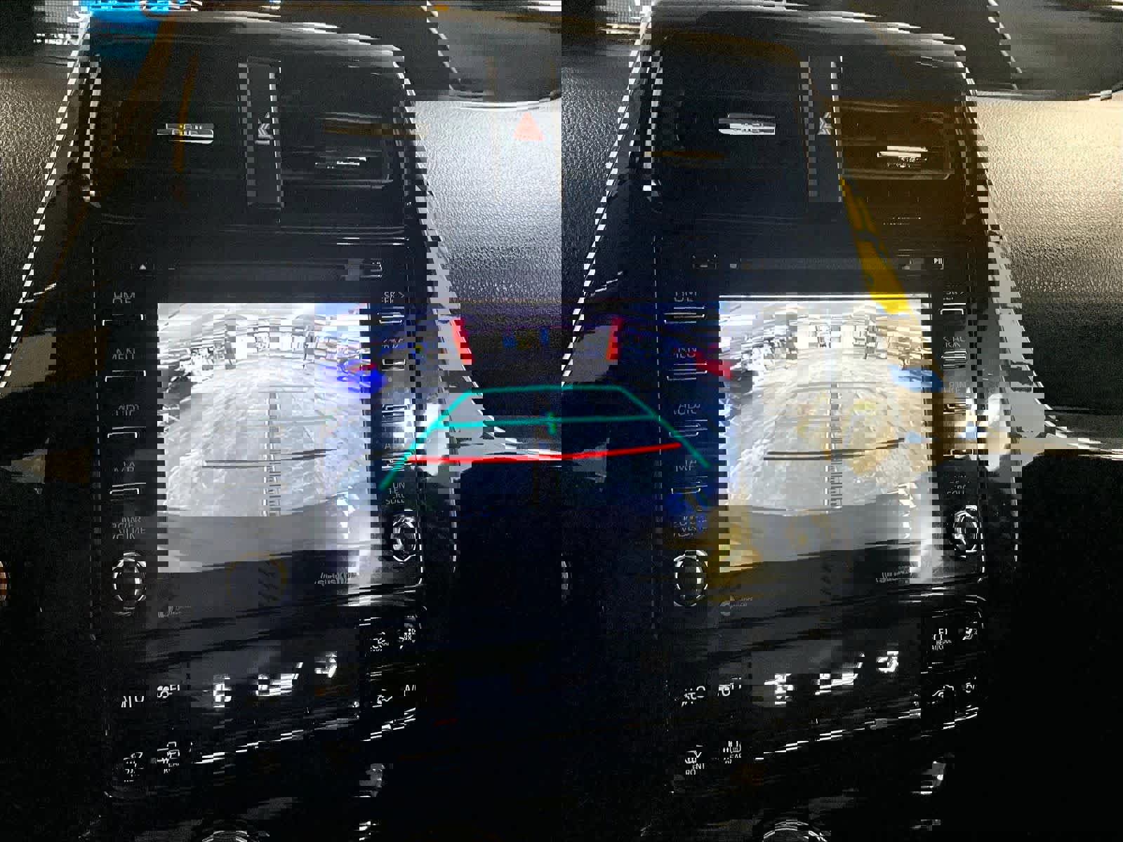 Certified 2020 Toyota Prius Prime LE w/ Carpet Mat Package image 19