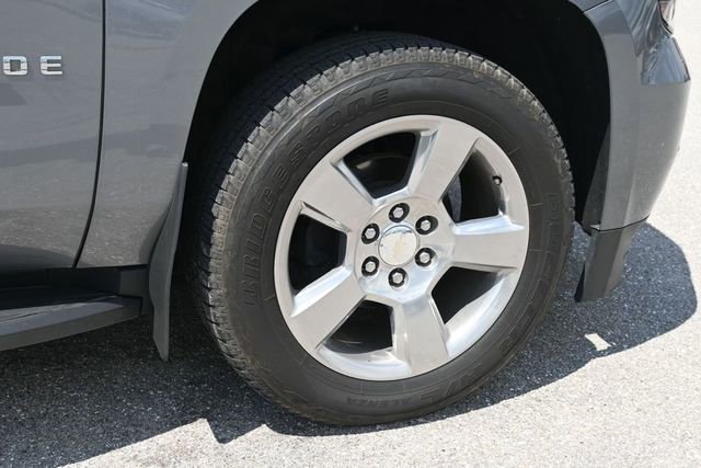 Used 2020 Chevrolet Tahoe LT w/ Luxury Package RWD image 16