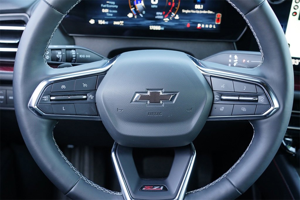 Used 2024 Chevrolet Traverse Z71 image 22