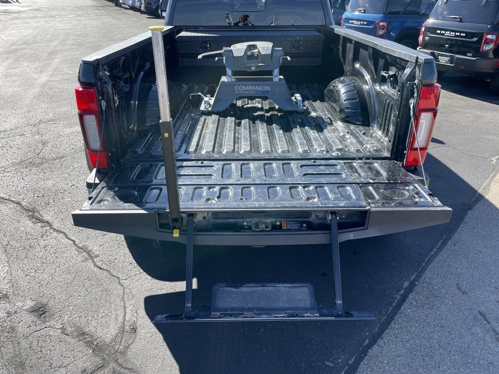 Used 2022 Ford F350 Lariat w/ Lariat Ultimate Package image 36