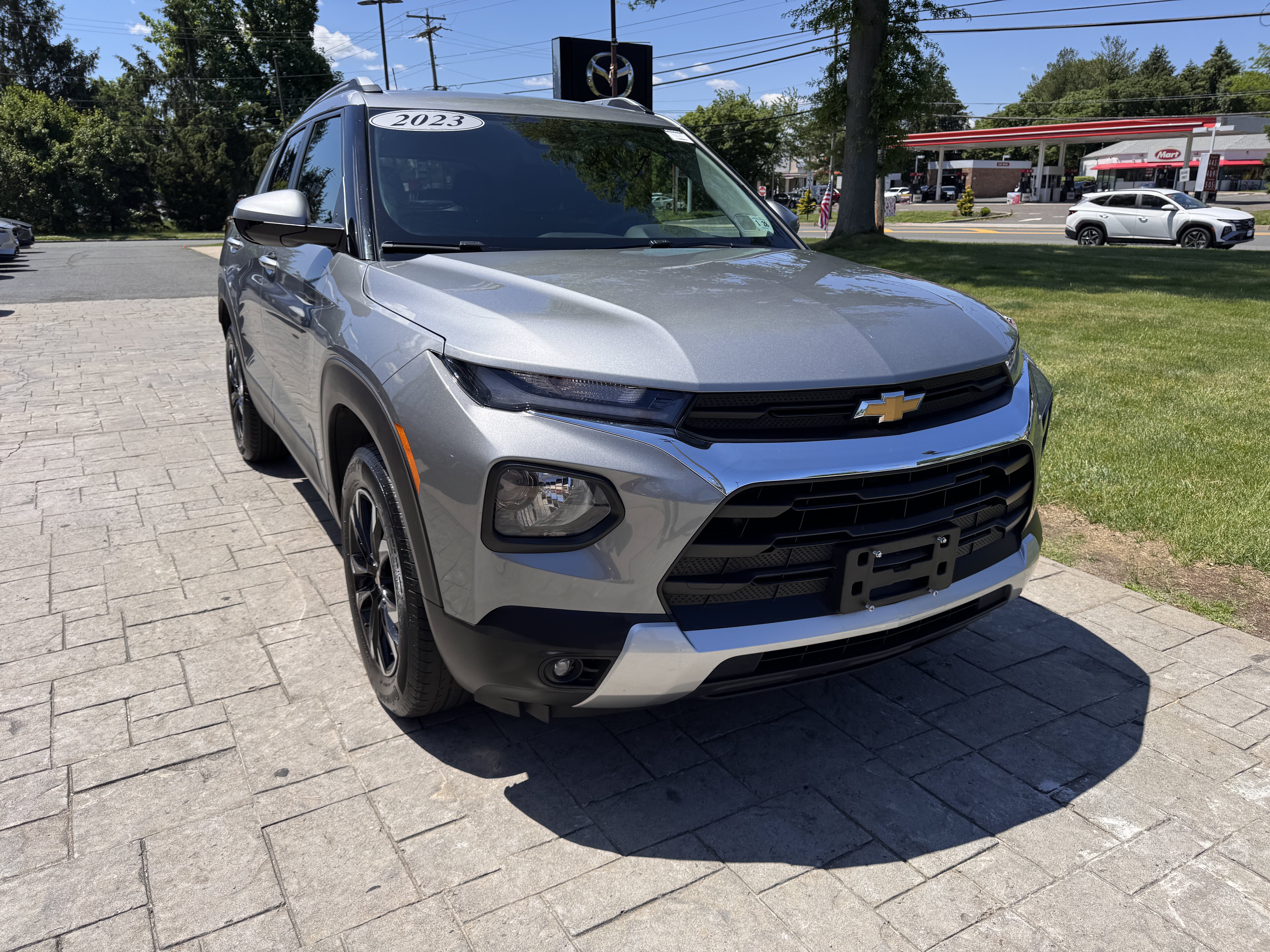 Used 2023 Chevrolet TrailBlazer LT w/ Convenience Package AWD/4WD image 14