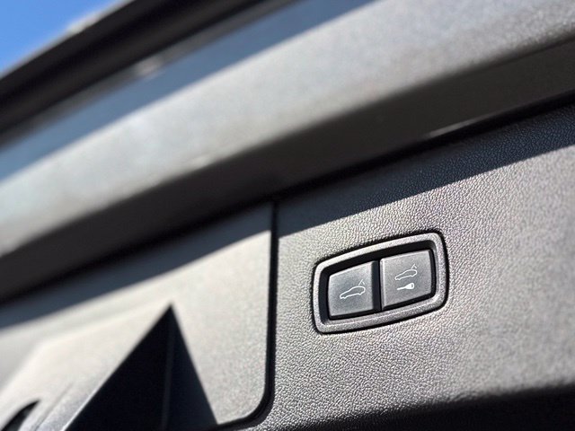 Used 2021 Porsche Cayenne GTS AWD/4WD image 37