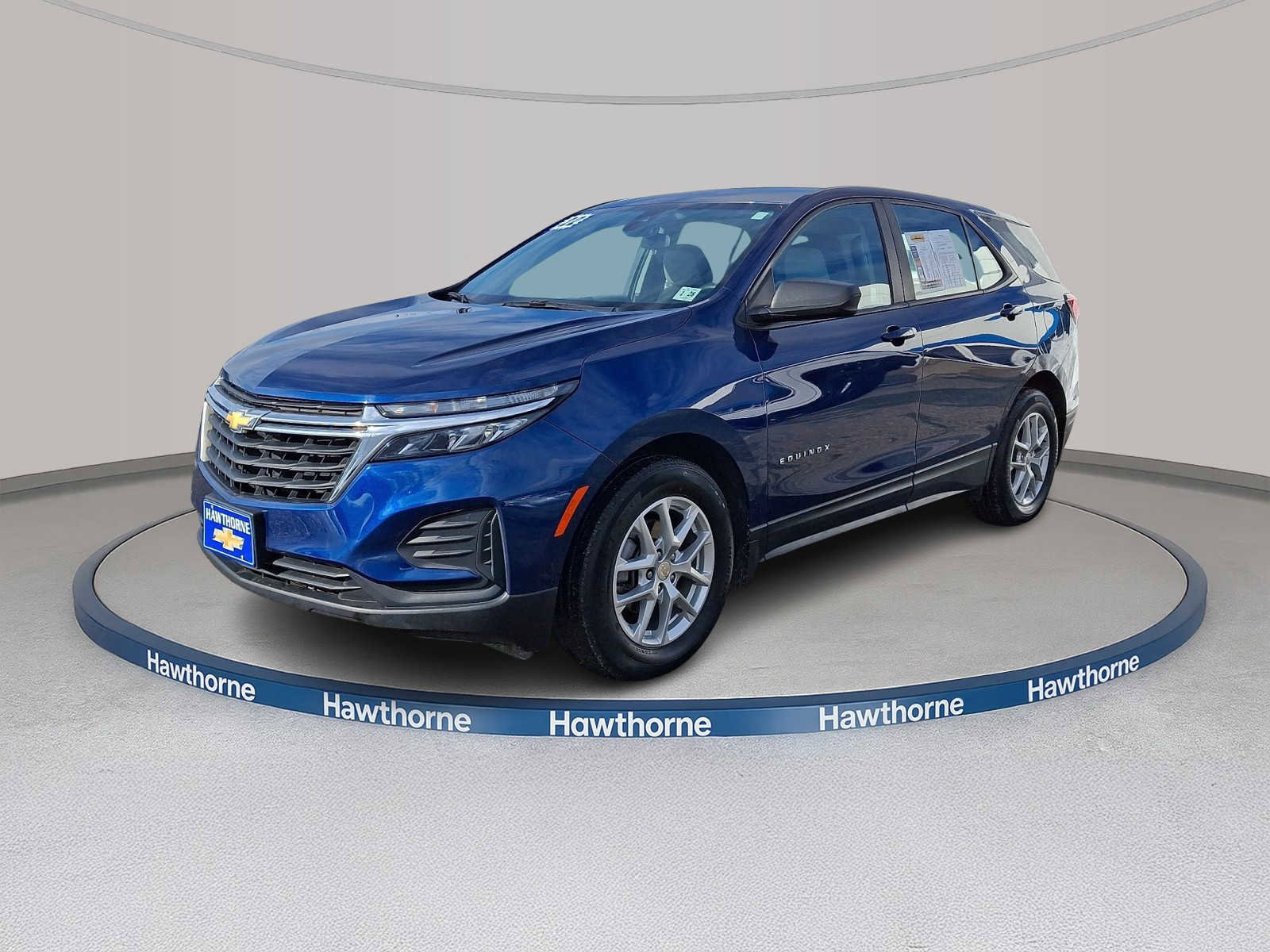 Used 2022 Chevrolet Equinox LS w/ LPO, Floor Liner Package image 3