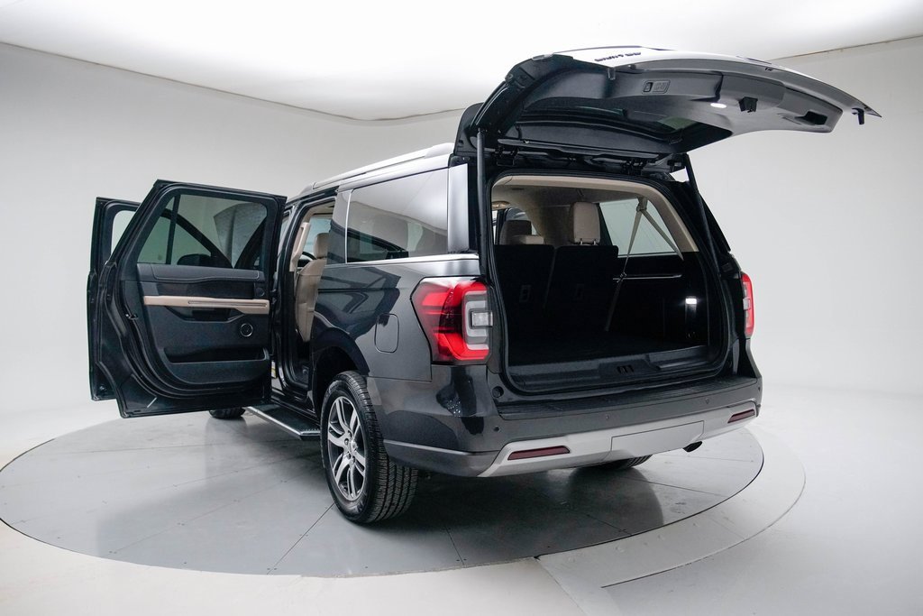 Used 2022 Ford Expedition Max Limited image 19