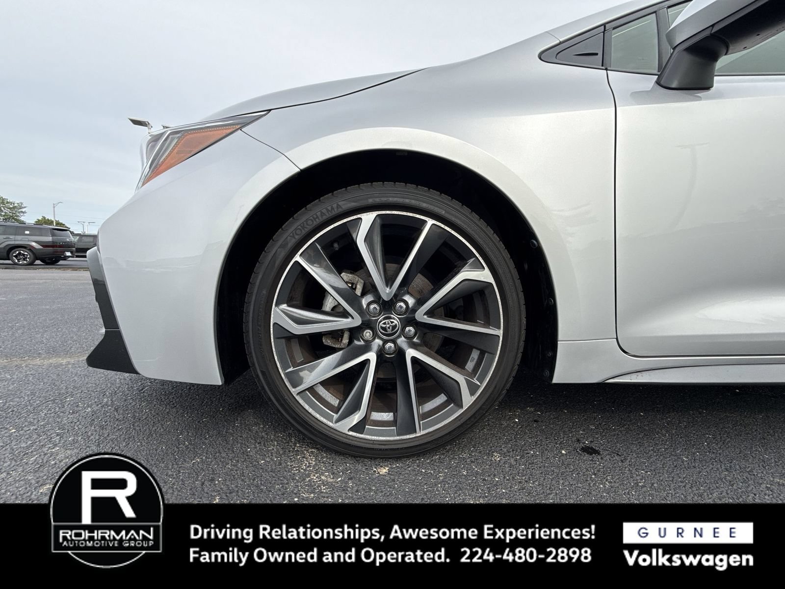 Used 2022 Toyota Corolla XSE FWD image 11