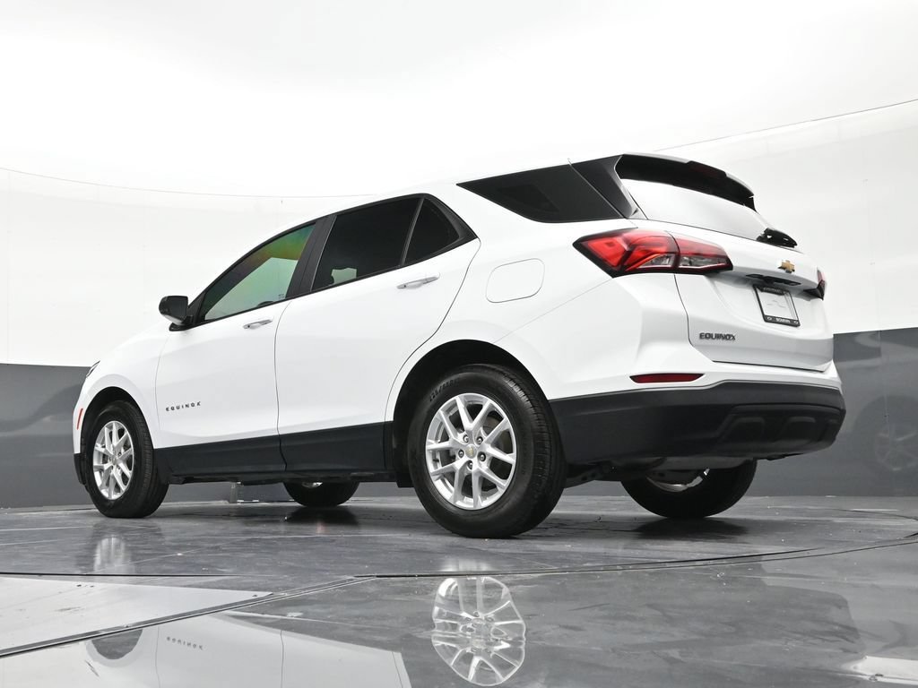 Used 2022 Chevrolet Equinox LS FWD image 22