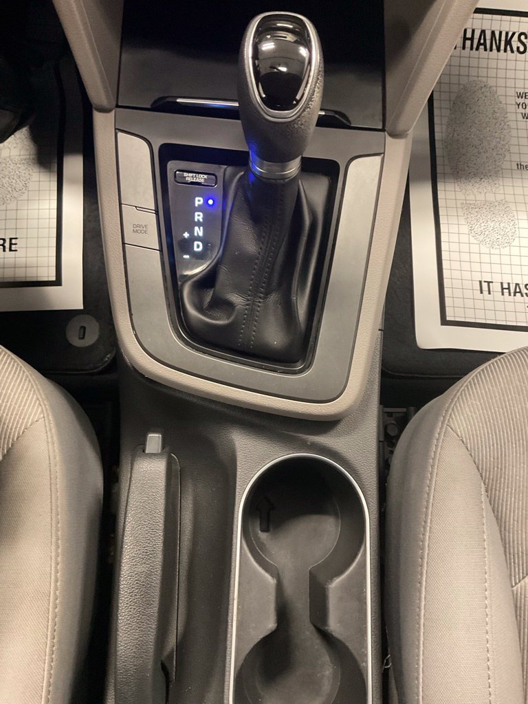 Used 2017 Hyundai Elantra SE FWD image 28