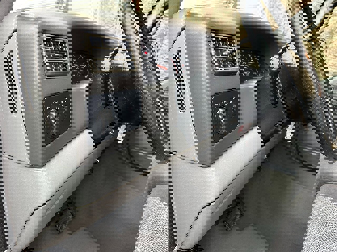 Used 2002 Ford F250 4x4 Crew Cab Super Duty image 16