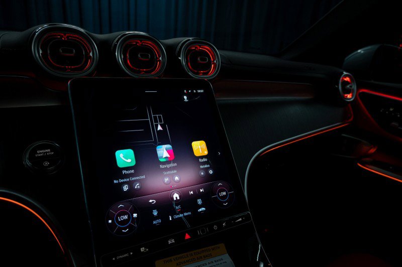 Certified 2026 Mercedes-Benz GLC 300 image 28