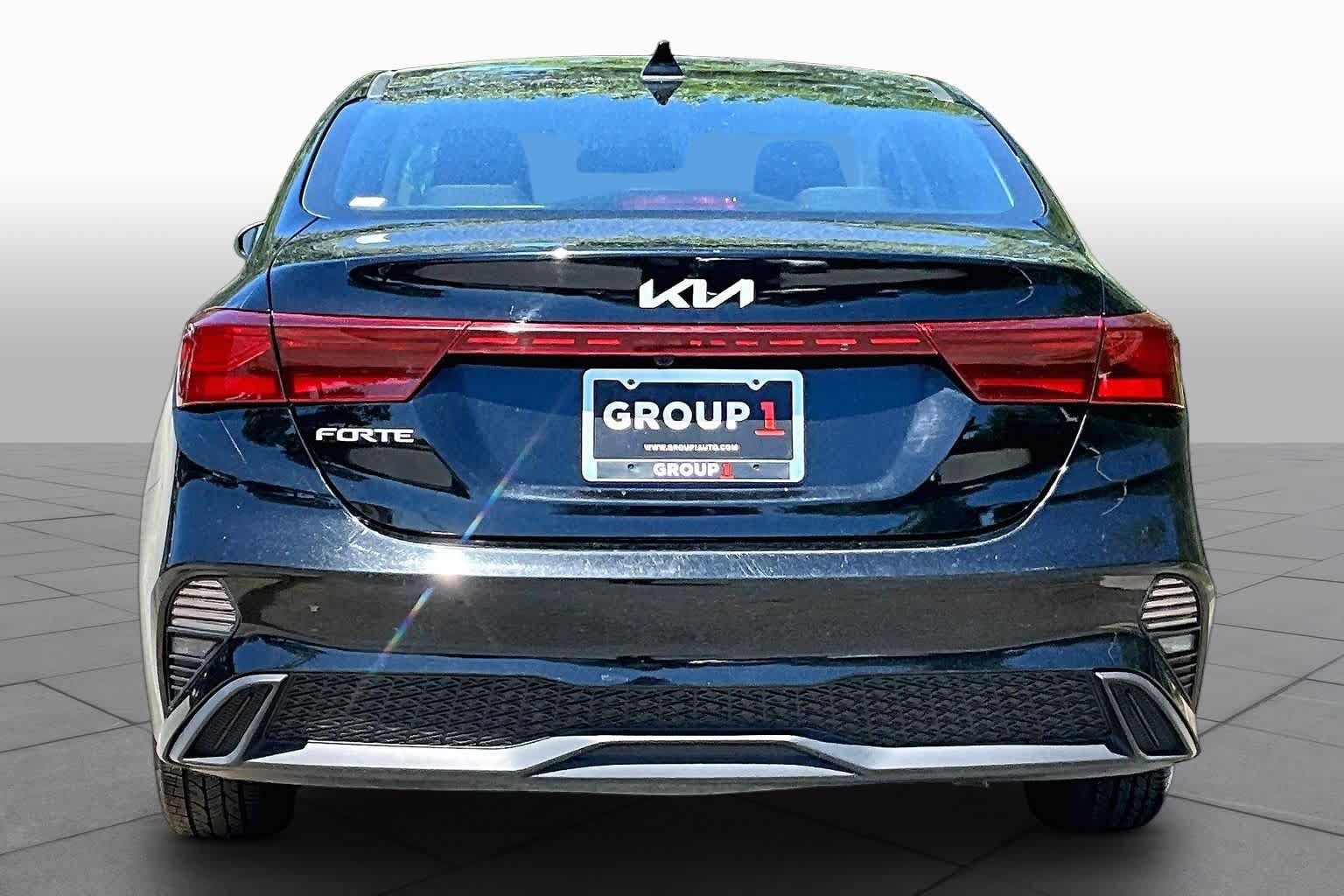 Used 2024 Kia Forte LXS FWD image 5