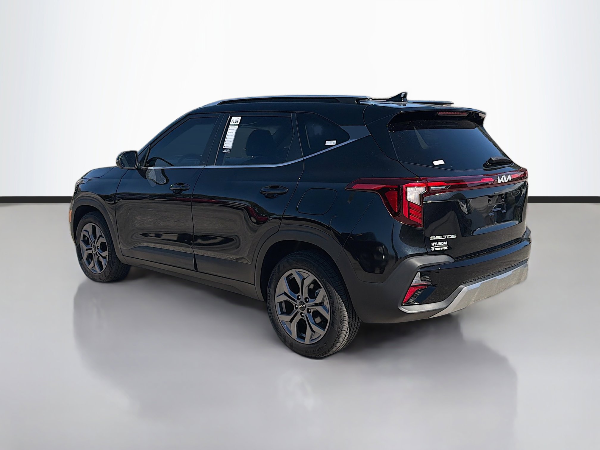 Used 2024 Kia Seltos S image 5