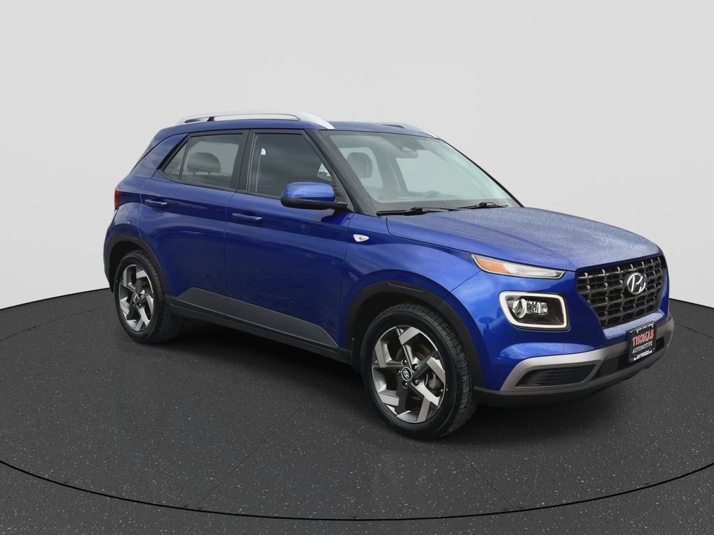 Certified 2024 Hyundai Venue Limited image 3