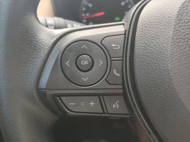 Used 2021 Toyota RAV4 XLE image 23