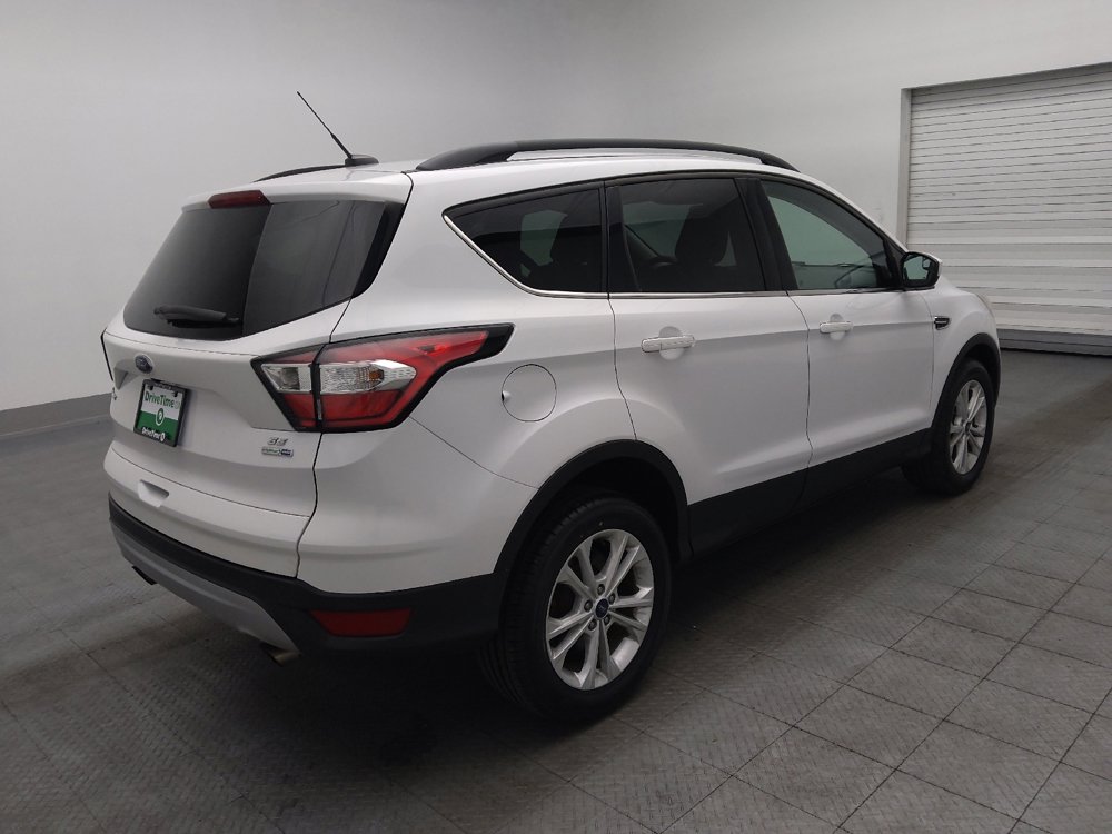 Used 2018 Ford Escape SE image 10
