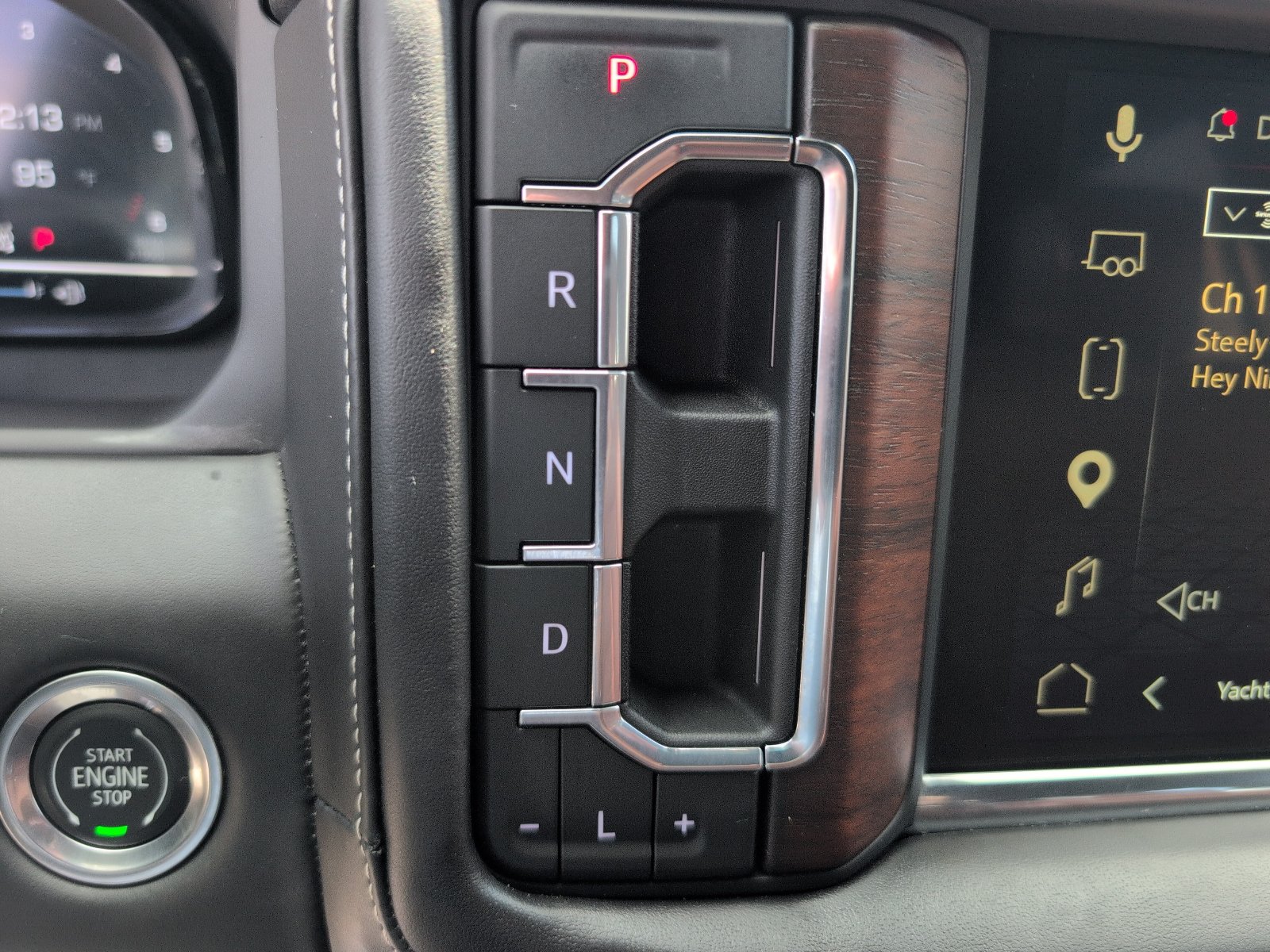 Used 2023 GMC Yukon Denali Ultimate AWD/4WD image 40