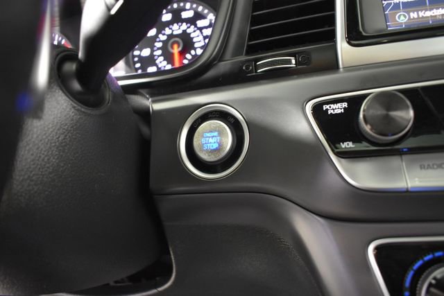 Used 2019 Hyundai Sonata Limited image 18