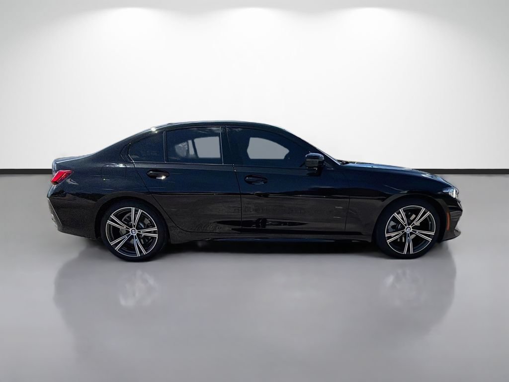 Used 2023 BMW 330i Sedan w/ Convenience Package RWD image 2