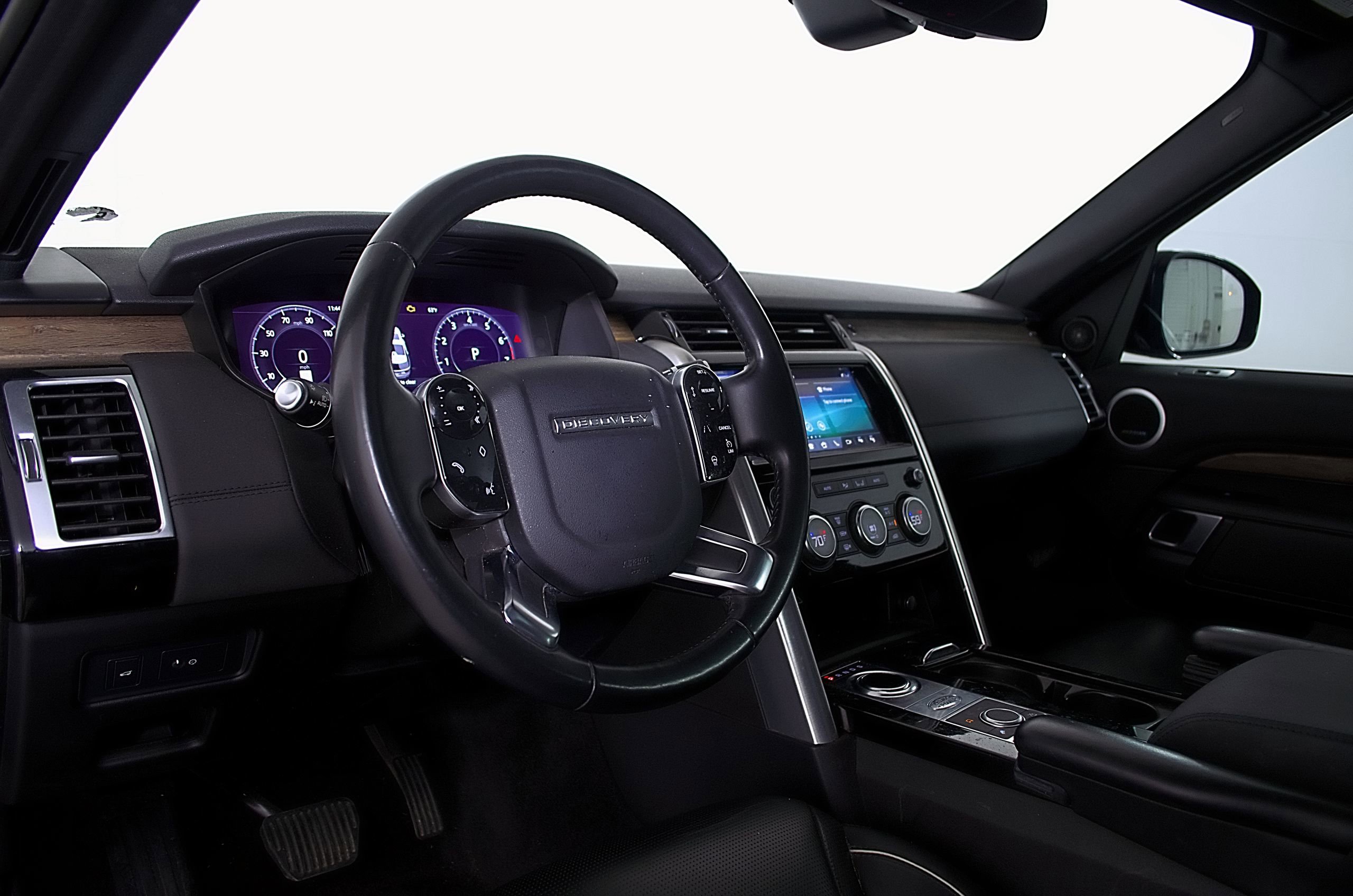 Used 2020 Land Rover Discovery HSE AWD/4WD image 13