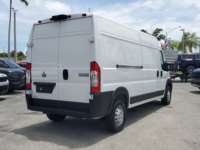 Used 2023 RAM ProMaster 2500 FWD image 7