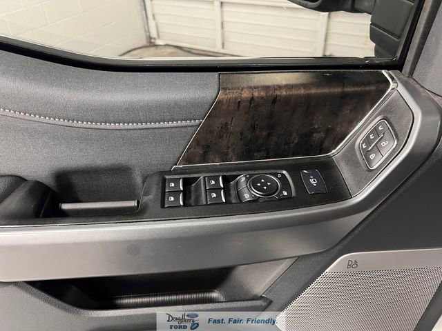 Used 2025 Ford F250 Lariat w/ Chrome Package AWD/4WD image 19