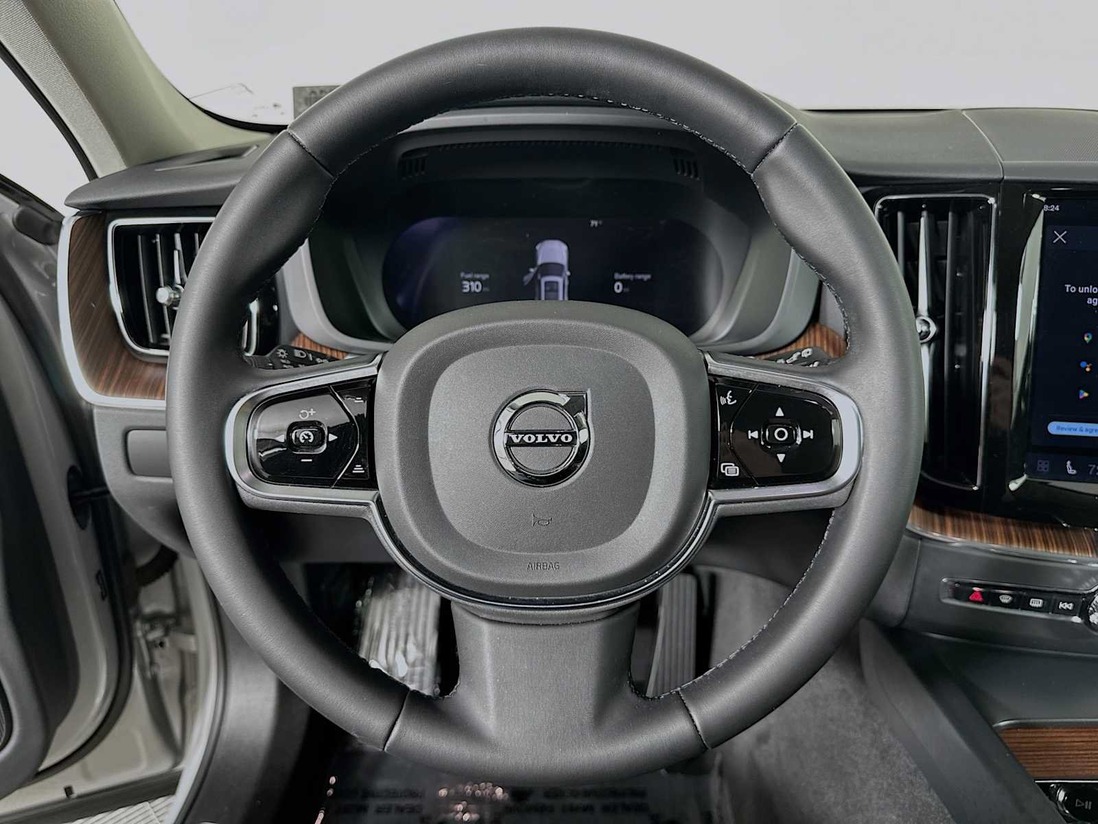 Used 2023 Volvo XC60 T8 Plus w/ Protection Package Premier AWD/4WD image 11