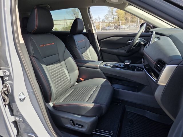 New 2026 Nissan Rogue SV AWD/4WD image 10