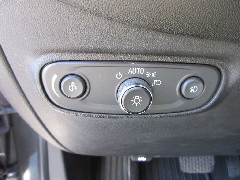 Certified 2020 Chevrolet Equinox LT w/ Driver Convenience Package image 23