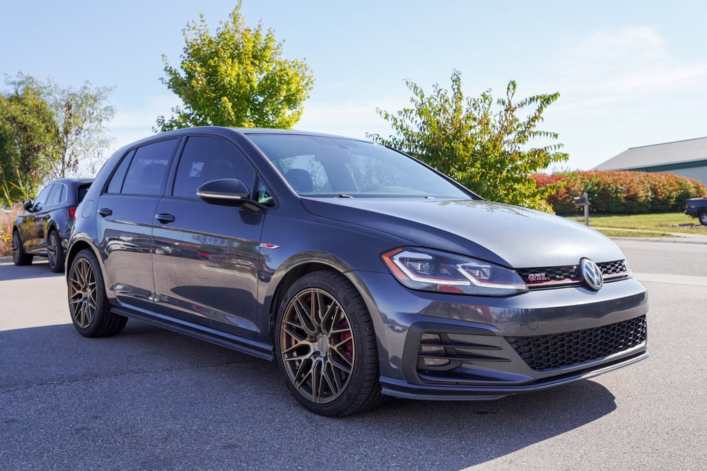 Used 2020 Volkswagen GTI SE image 9