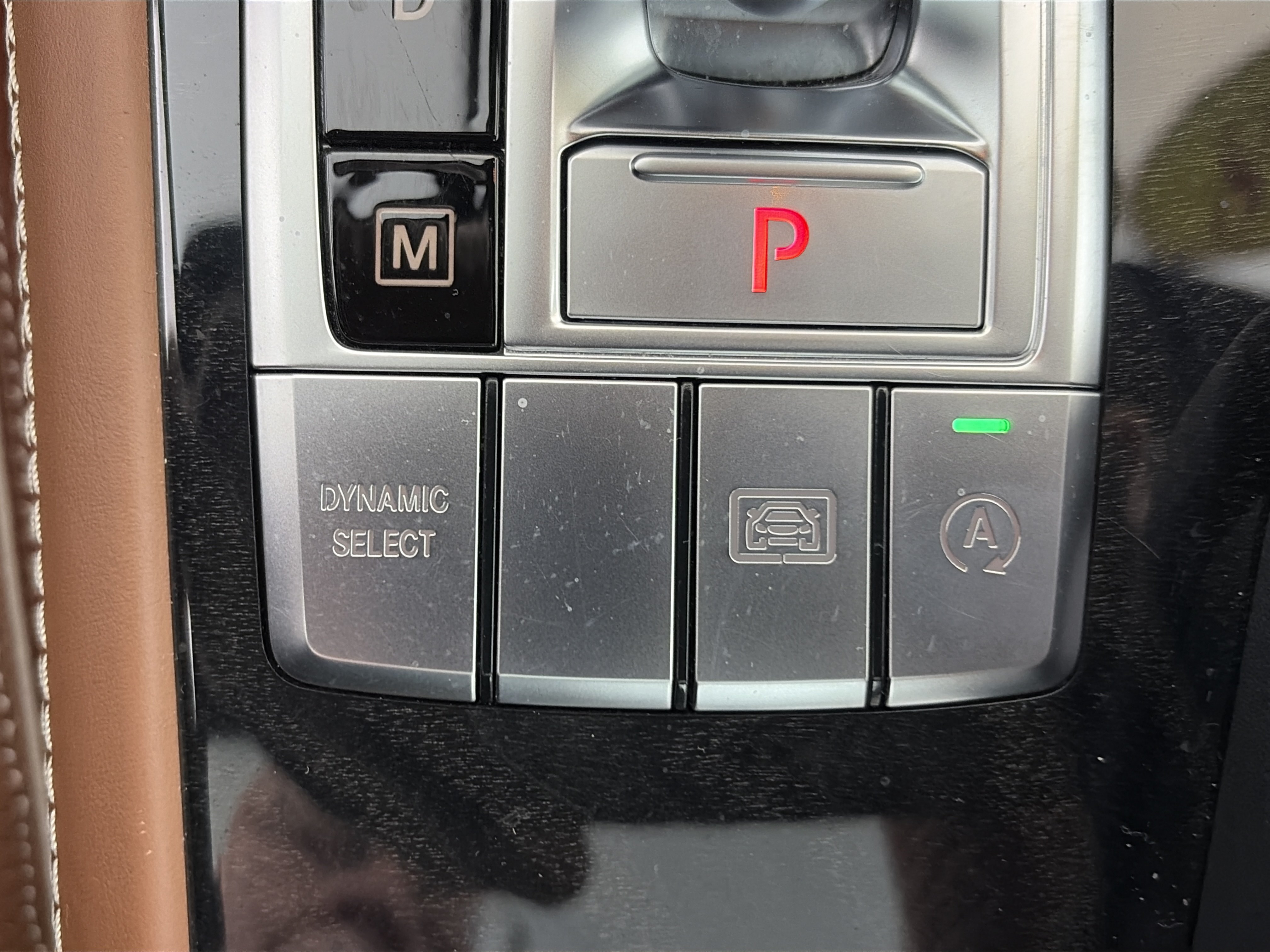 Used 2020 Mercedes-Benz SL 550 image 29