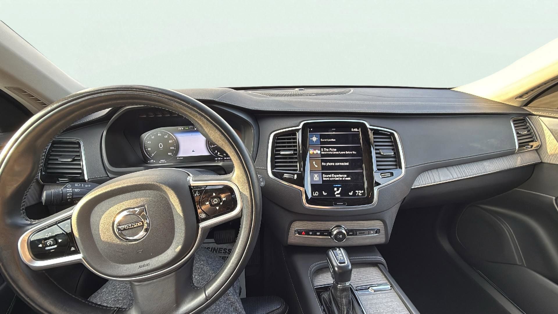 Used 2022 Volvo XC90 T6 Inscription w/ Climate Package image 12