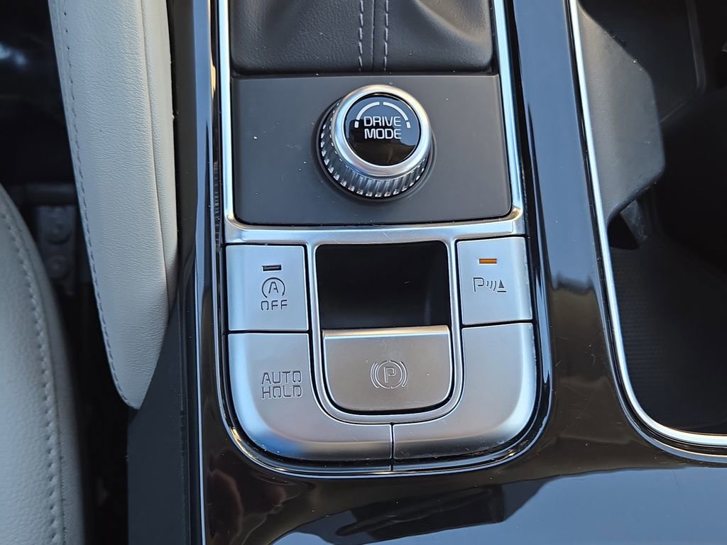 Used 2023 Kia Telluride EX w/ EX Captain's Chair Package image 36