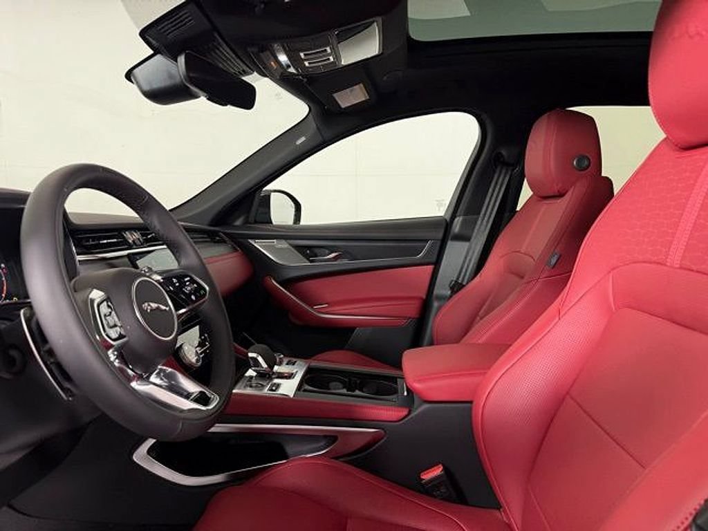 New 2026 Jaguar F-PACE R-Dynamic S AWD/4WD image 6