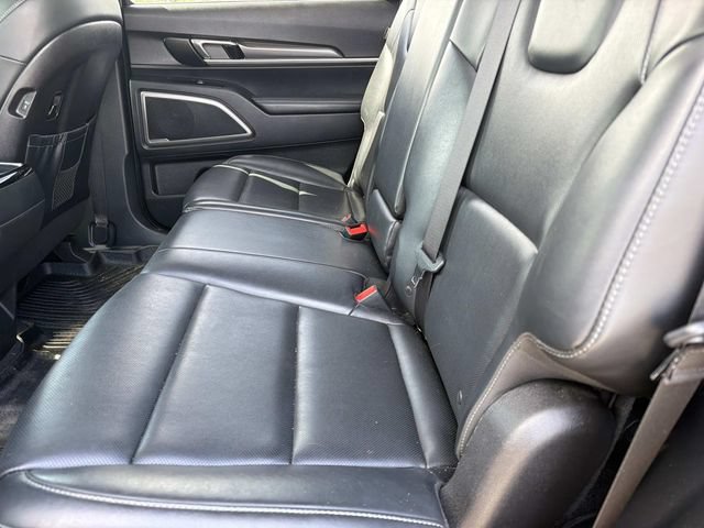 Used 2025 Kia Telluride LX FWD image 18